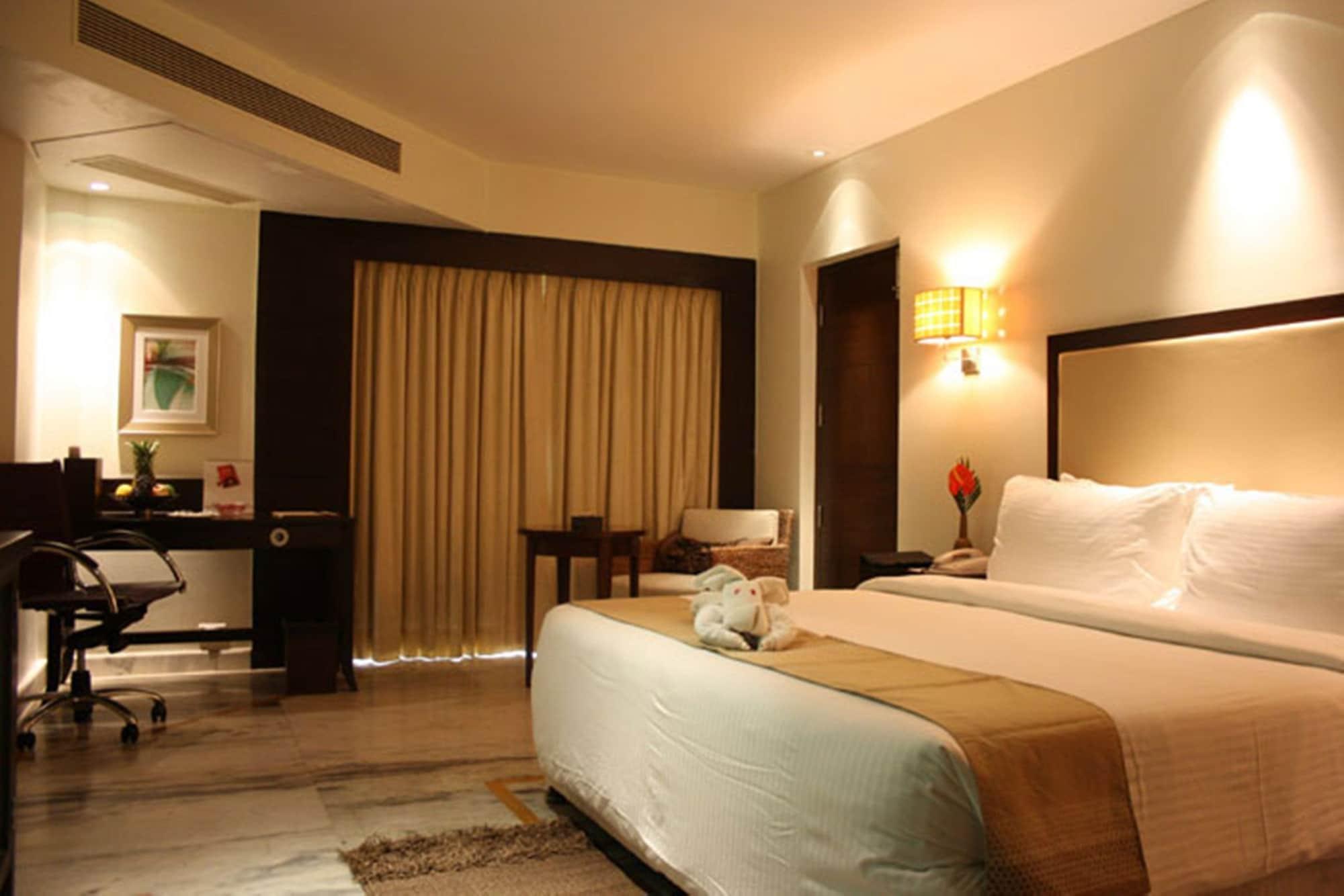 Royal Orchid Central Kireeti Hampi, Hospet Zewnętrze zdjęcie