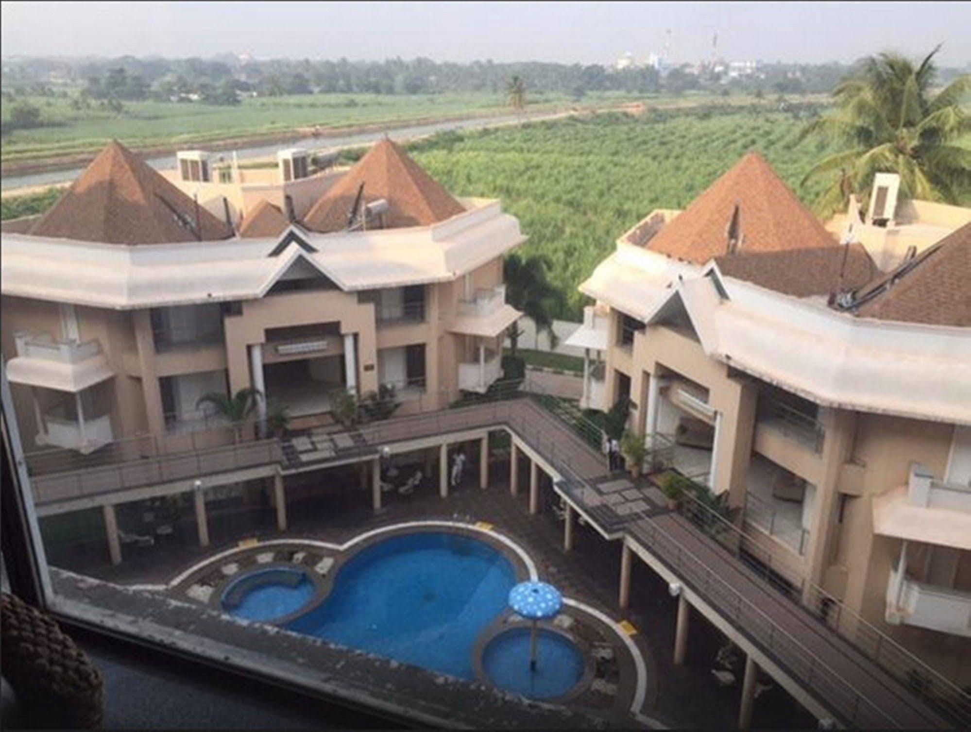 Royal Orchid Central Kireeti Hampi, Hospet Zewnętrze zdjęcie