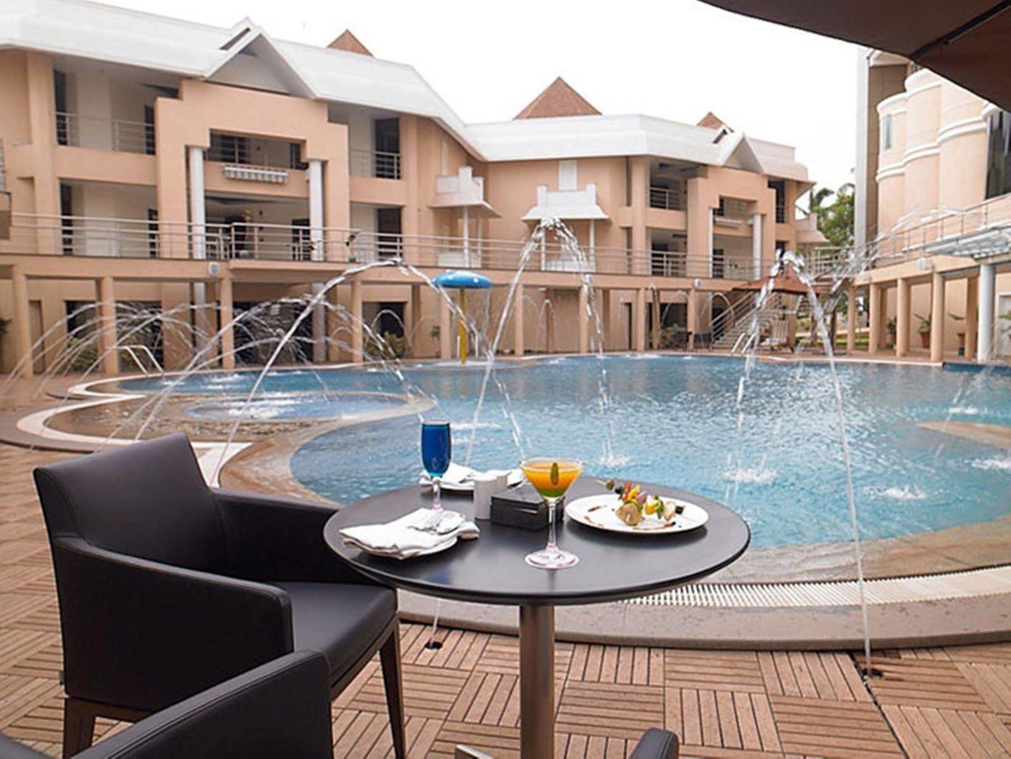 Royal Orchid Central Kireeti Hampi, Hospet Zewnętrze zdjęcie